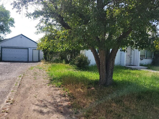 609 N East A St in Alturas, CA - Building Photo - Building Photo