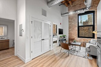 173 W Ohio St in Chicago, IL - Building Photo - Building Photo