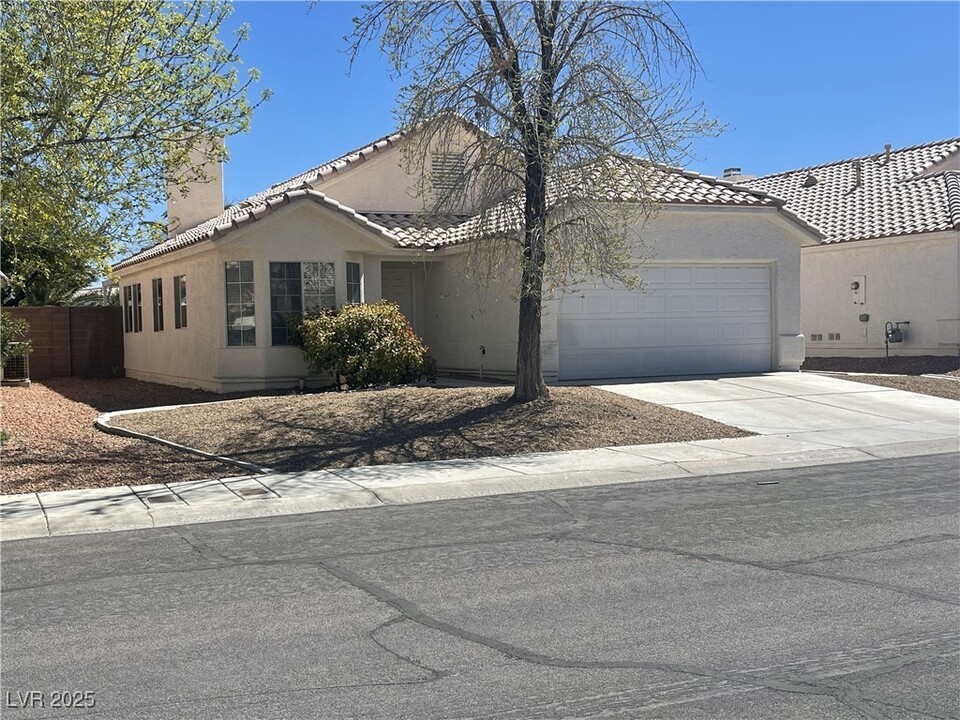 4520 Savin Cir in Las Vegas, NV - Foto de edificio