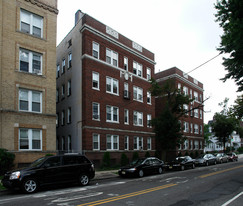 375 Clifton Ave Apartamentos