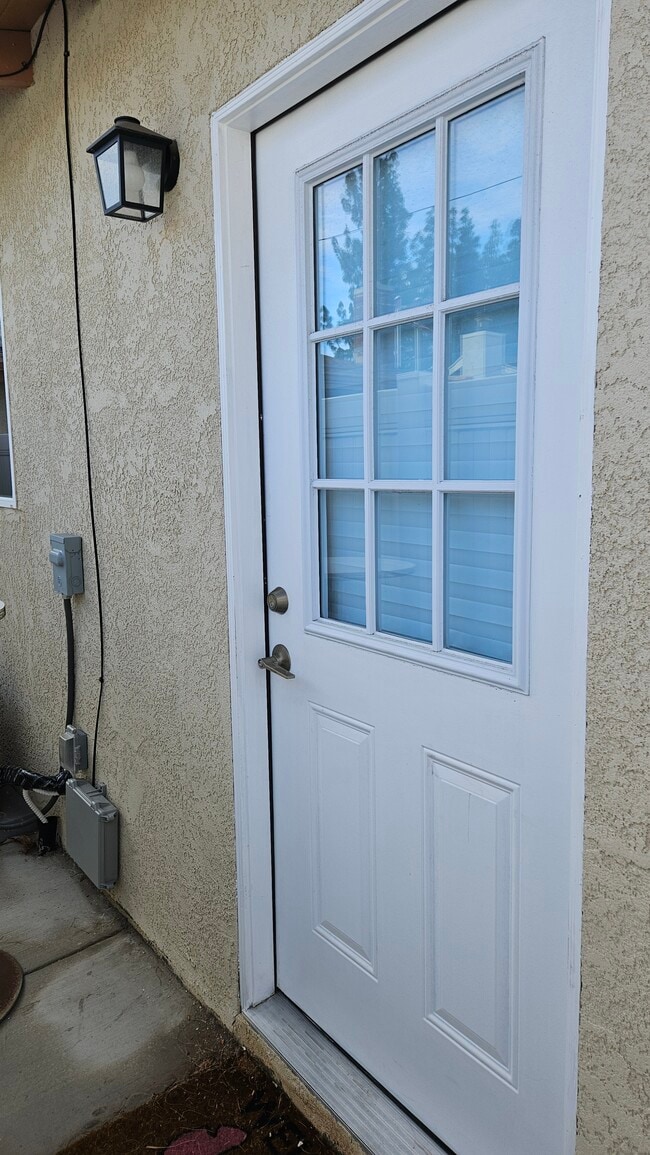 16963 San Jose St in Granada Hills, CA - Building Photo - Building Photo