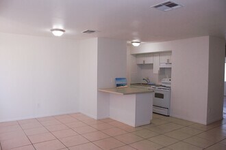 33590 Shifting Sands Trail, Unit #2 in Cathedral City, CA - Building Photo - Building Photo