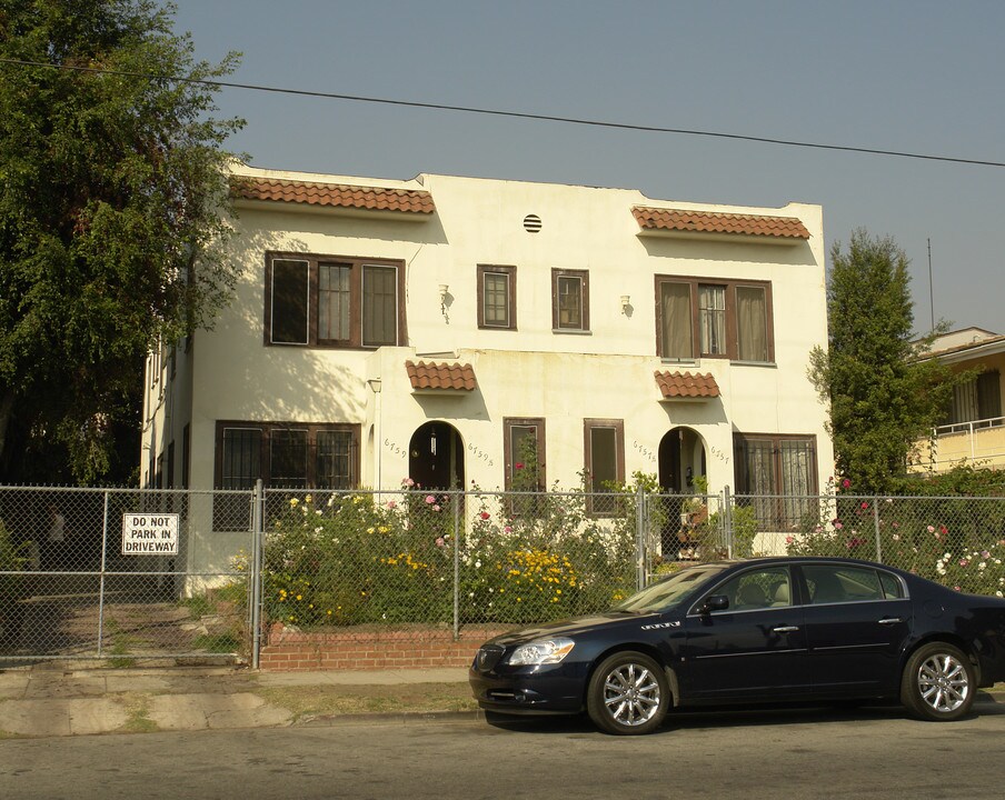 6757 Selma Ave in Los Angeles, CA - Building Photo