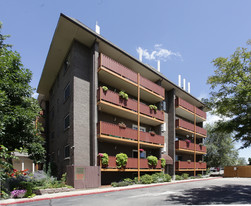 Lake Park Apartments