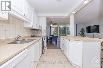 665 Bathgate Dr in Ottawa, ON - Building Photo - Building Photo