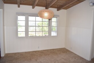 6204 Loukelton Cir in San Diego, CA - Building Photo - Building Photo