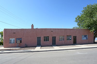 118 Bell Ave SE in Albuquerque, NM - Foto de edificio - Building Photo