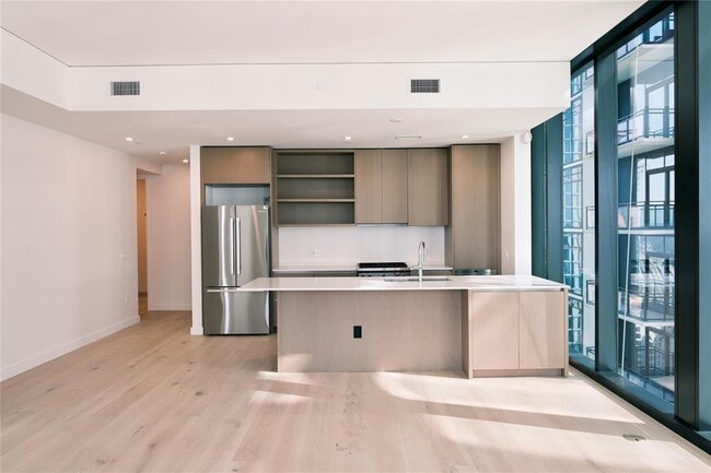 property at 610 Davis St