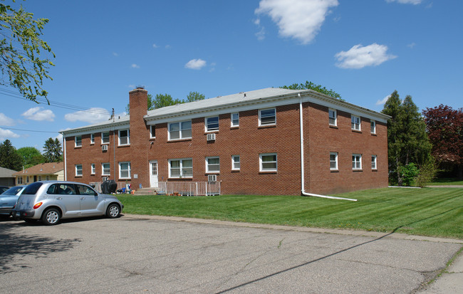 8936 Newton Ave S in Bloomington, MN - Building Photo - Building Photo