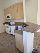 2221 NE 37th Terrace in Homestead, FL - Building Photo - Building Photo