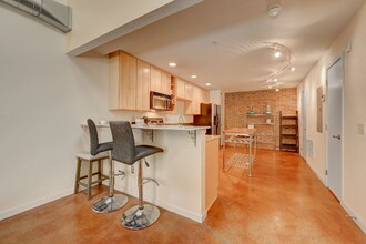 3033 Blake St in Denver, CO - Building Photo - Building Photo