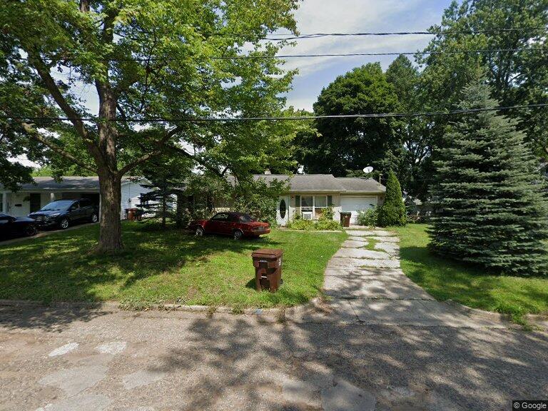 310 Lincoln St in Albion, MI - Building Photo