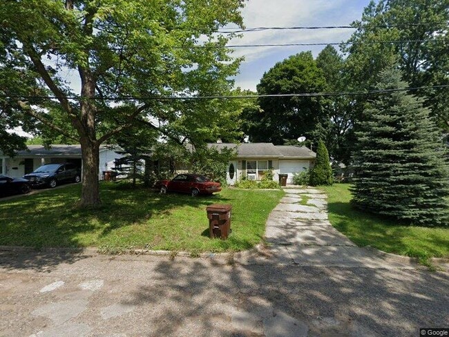 property at 310 Lincoln St
