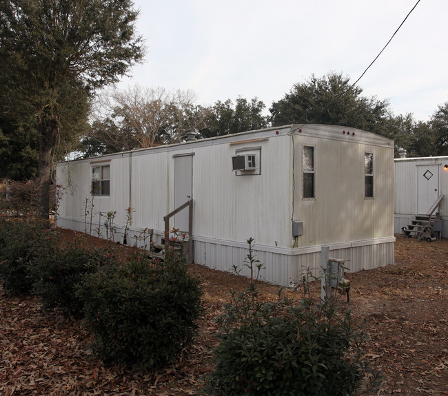 8254 Chellie Rd in Pensacola, FL - Building Photo - Building Photo