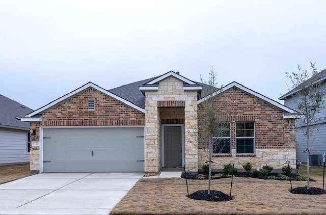 1122 Patriot Dr, Unit Hamrick 306 in College Station, TX - Building Photo
