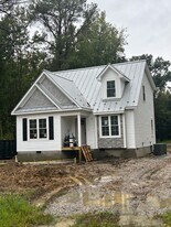 12617 James River Dr in Hopewell, VA - Building Photo