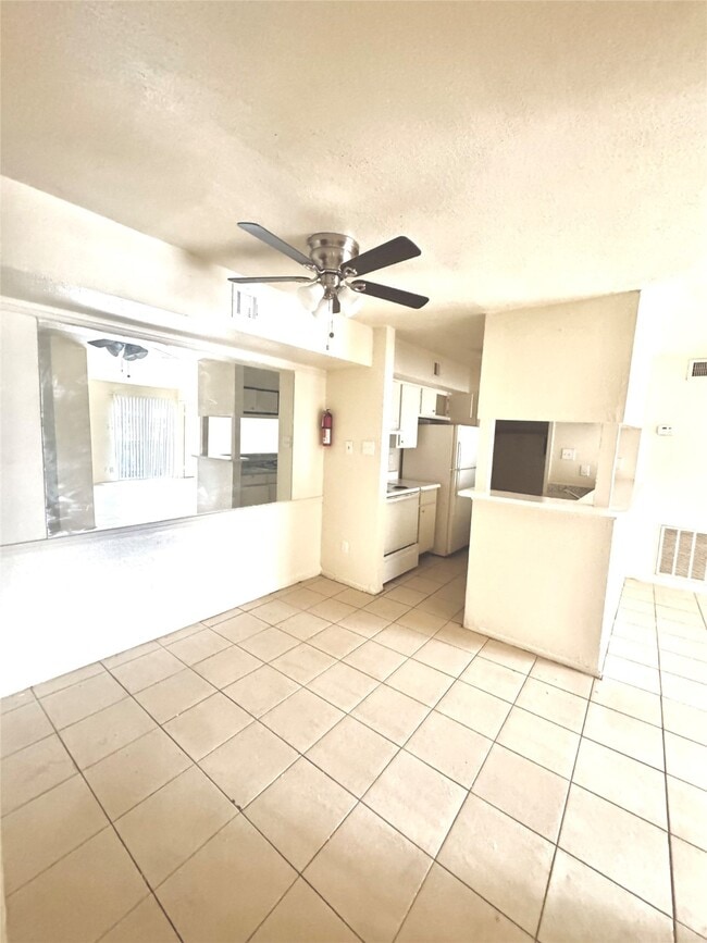 717 Richcrest Dr in Houston, TX - Building Photo - Building Photo