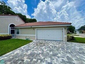 10160 Festival Way in Boca Raton, FL - Building Photo - Building Photo