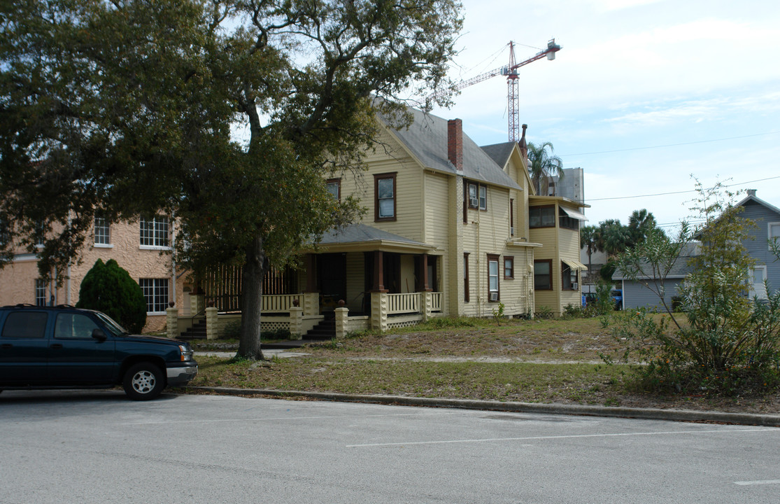 610 4th Ave S in St. Petersburg, FL - Building Photo