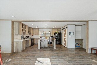 146 Marina Dr in Trinity, TX - Building Photo - Building Photo