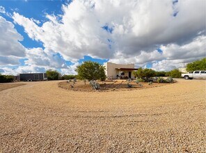 1033 E Irvine Rd in Phoenix, AZ - Building Photo - Building Photo