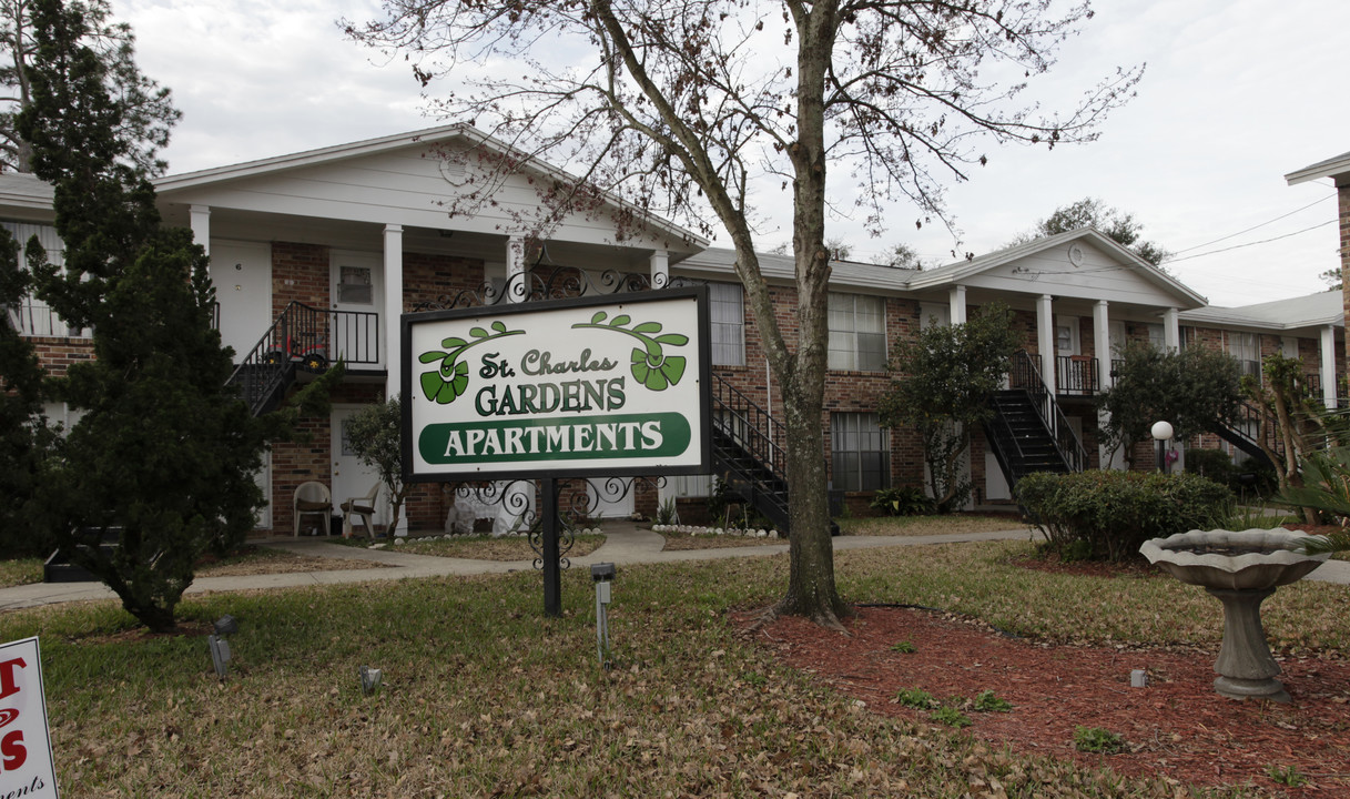 St. Charles Gardens Apartments in Jacksonville, FL - Building Photo