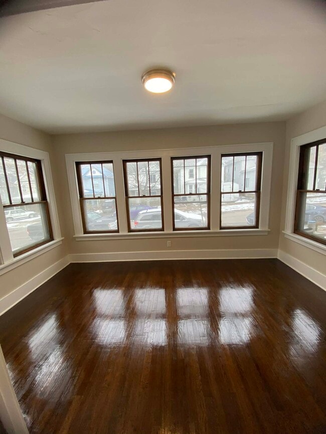 2420 Plum St in Erie, PA - Foto de edificio - Building Photo