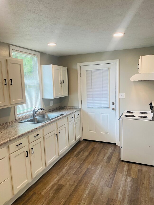 property at 202 E Main St