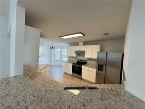 3720 Crescent Walk Ln NE in Suwanee, GA - Building Photo - Building Photo