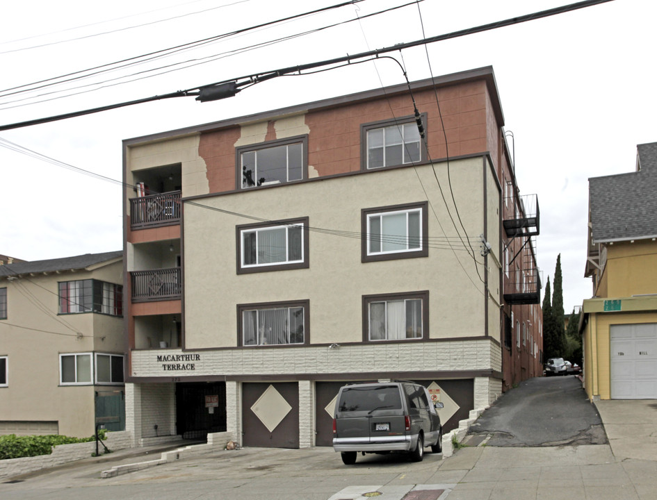 Macarthur Terrace at Adams Point in Oakland, CA - Building Photo