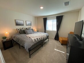 3522 Bayou Way in Sacramento, CA - Building Photo - Building Photo