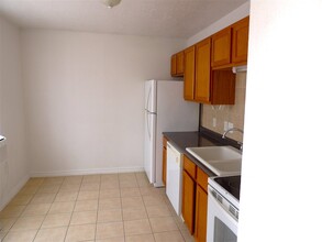 2835 Mobley St NW in Lawton, OK - Building Photo - Building Photo