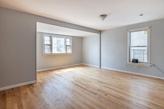 668 Grand St in Bridgeport, CT - Building Photo - Building Photo
