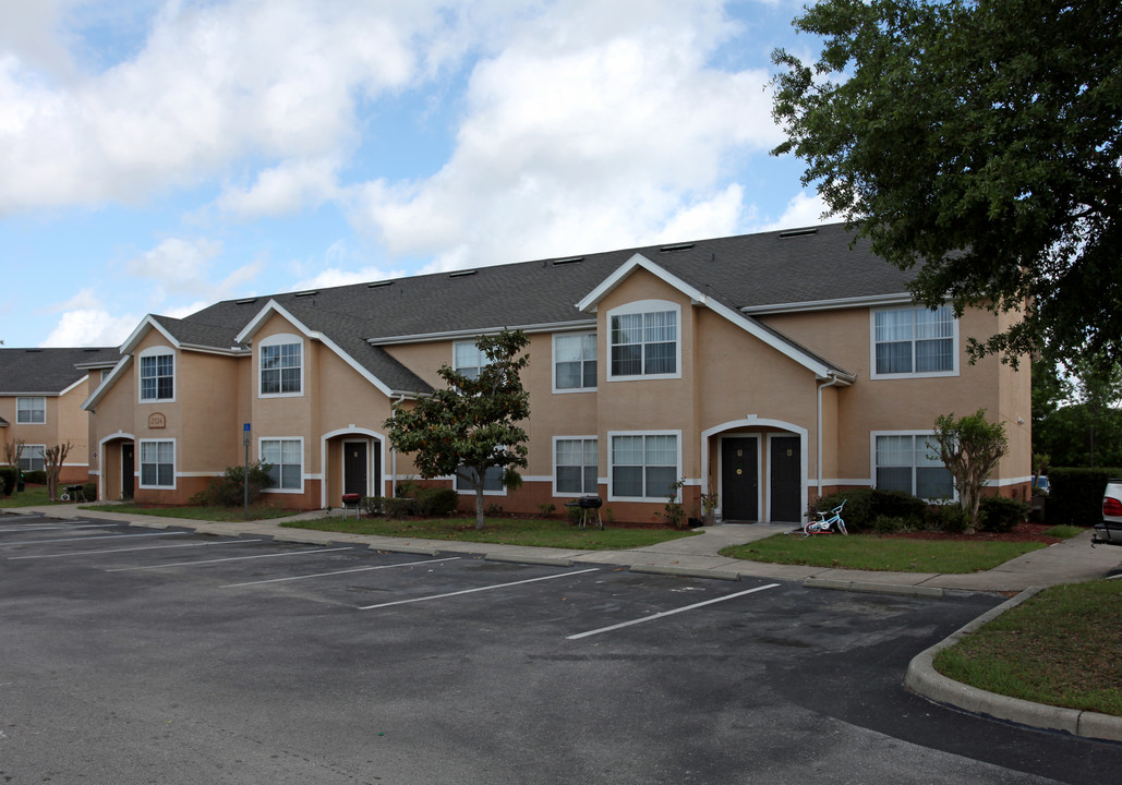 Spring Harbor Apartments in Mount Dora, FL - Building Photo