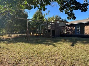 6520 Grove in Warr Acres, OK - Building Photo - Building Photo