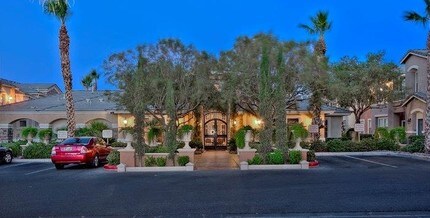 Firenze in Henderson, NV - Foto de edificio - Building Photo