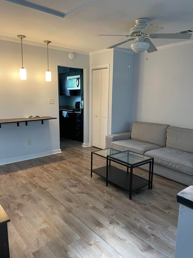 815 W Pensacola St in Tallahassee, FL - Building Photo - Building Photo