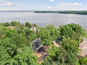 2462 Lafayette Rd in Wayzata, MN - Building Photo - Building Photo