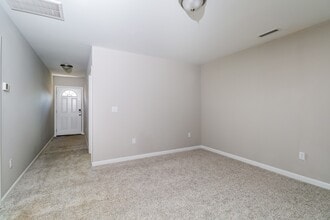 532 Sycamore Br Rd in Asheville, NC - Building Photo - Building Photo