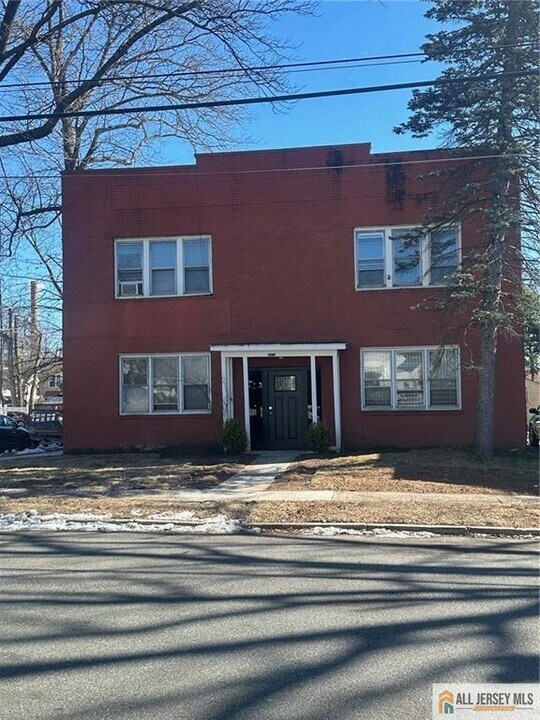 2183 Allen St in Rahway, NJ - Building Photo