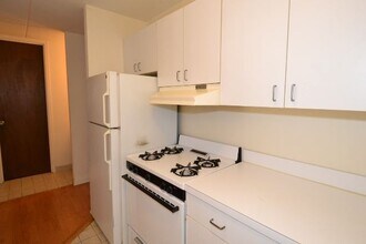 622 W Wellington Ave, Unit 3 in Chicago, IL - Foto de edificio - Building Photo