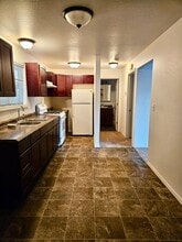 510 SW 4th St in Grants Pass, OR - Foto de edificio - Building Photo