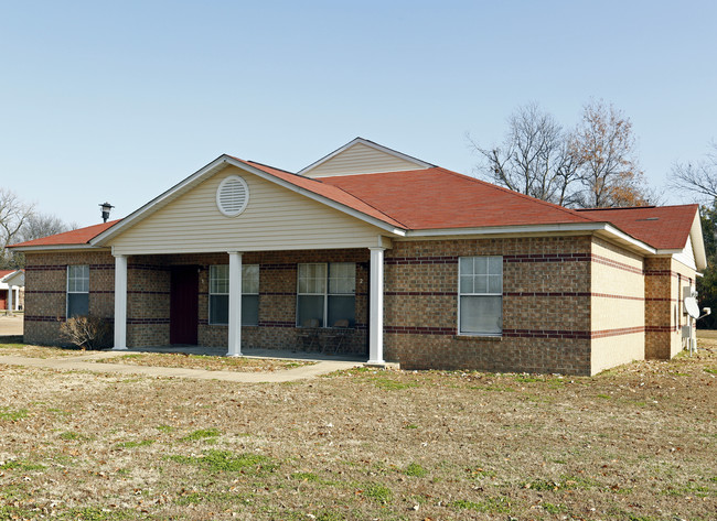 Davis Manor Apartments