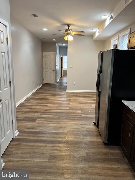 1811 N 54th St in Philadelphia, PA - Building Photo