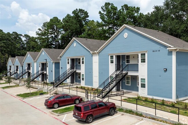 3730 Boettcher Dr in Huntsville, TX - Building Photo - Building Photo