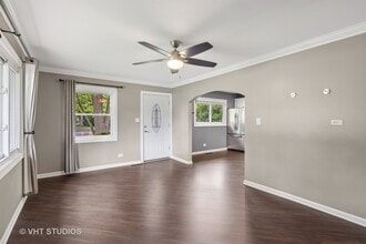 357 Council Trail in Lake In The Hills, IL - Building Photo - Building Photo