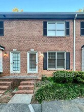 1419 King Charles Dr in Clemmons, NC - Building Photo - Building Photo