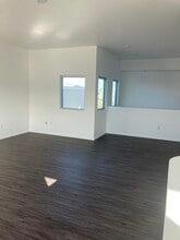 9625 Gilespie St, Unit A in Las Vegas, NV - Building Photo - Building Photo