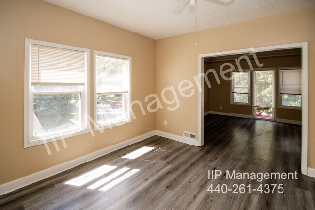 3297 W 110th St in Cleveland, OH - Building Photo - Building Photo