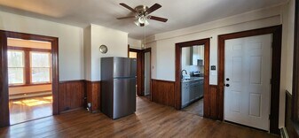 68 Claremont Ave in Manchester, NH - Building Photo